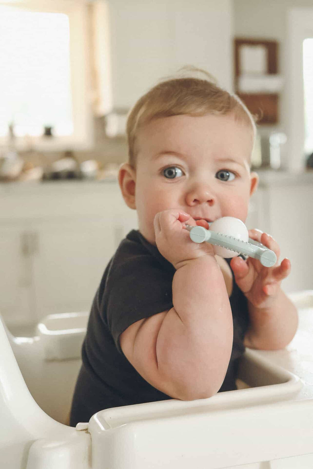 Giraffe Teether & Rattle Food-Grade Silicone Toy (Mist)