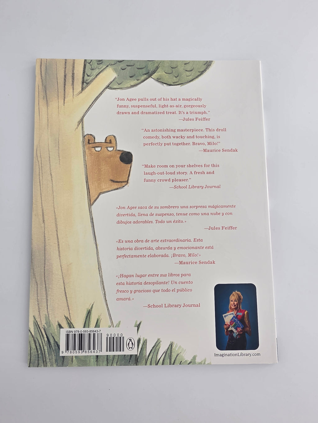 Milo's Hat Trick / El sombrero mágico de Milo Paperback Book by Jon Agee
