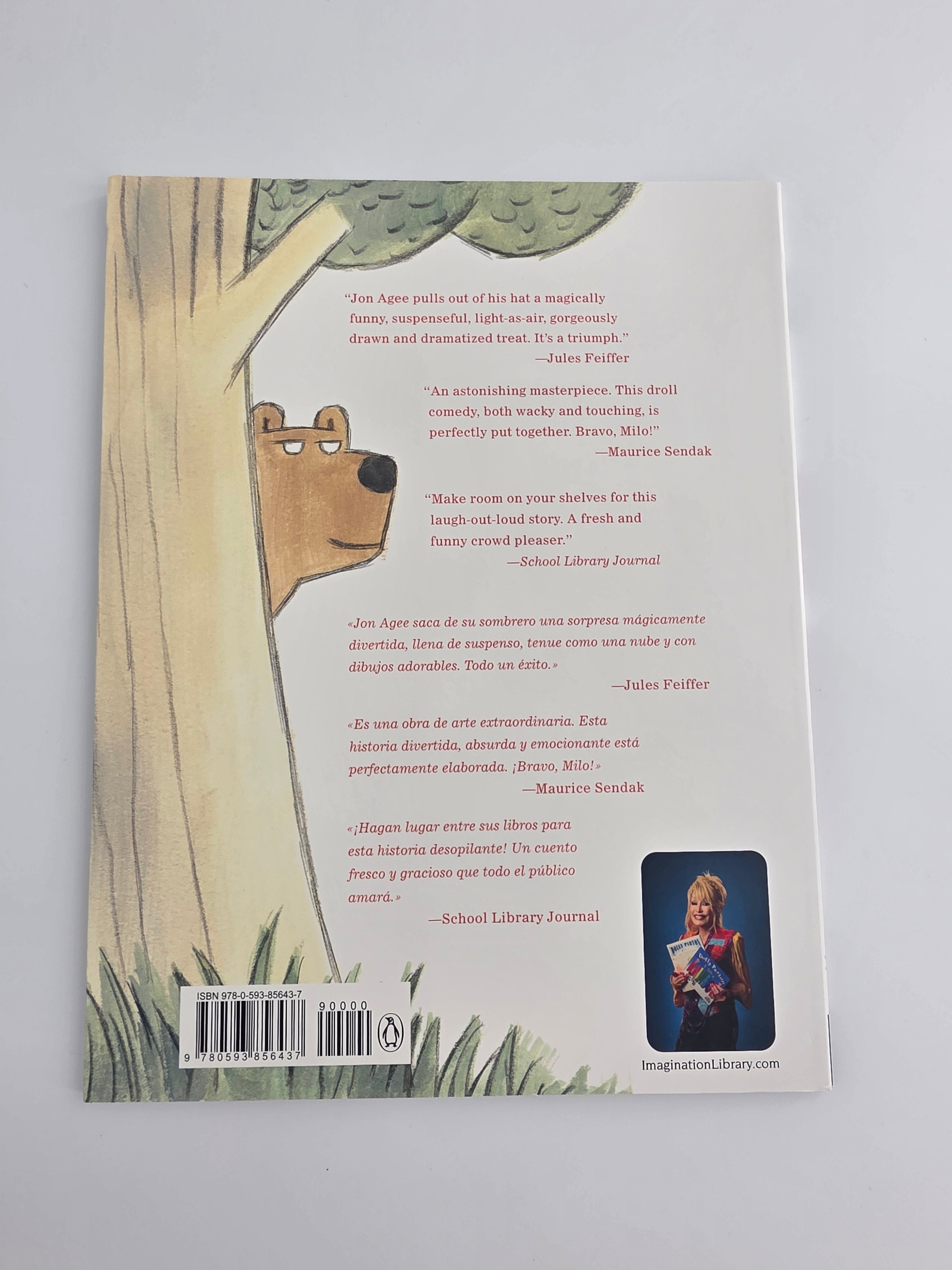 Milo's Hat Trick / El sombrero mágico de Milo Paperback Book by Jon Agee